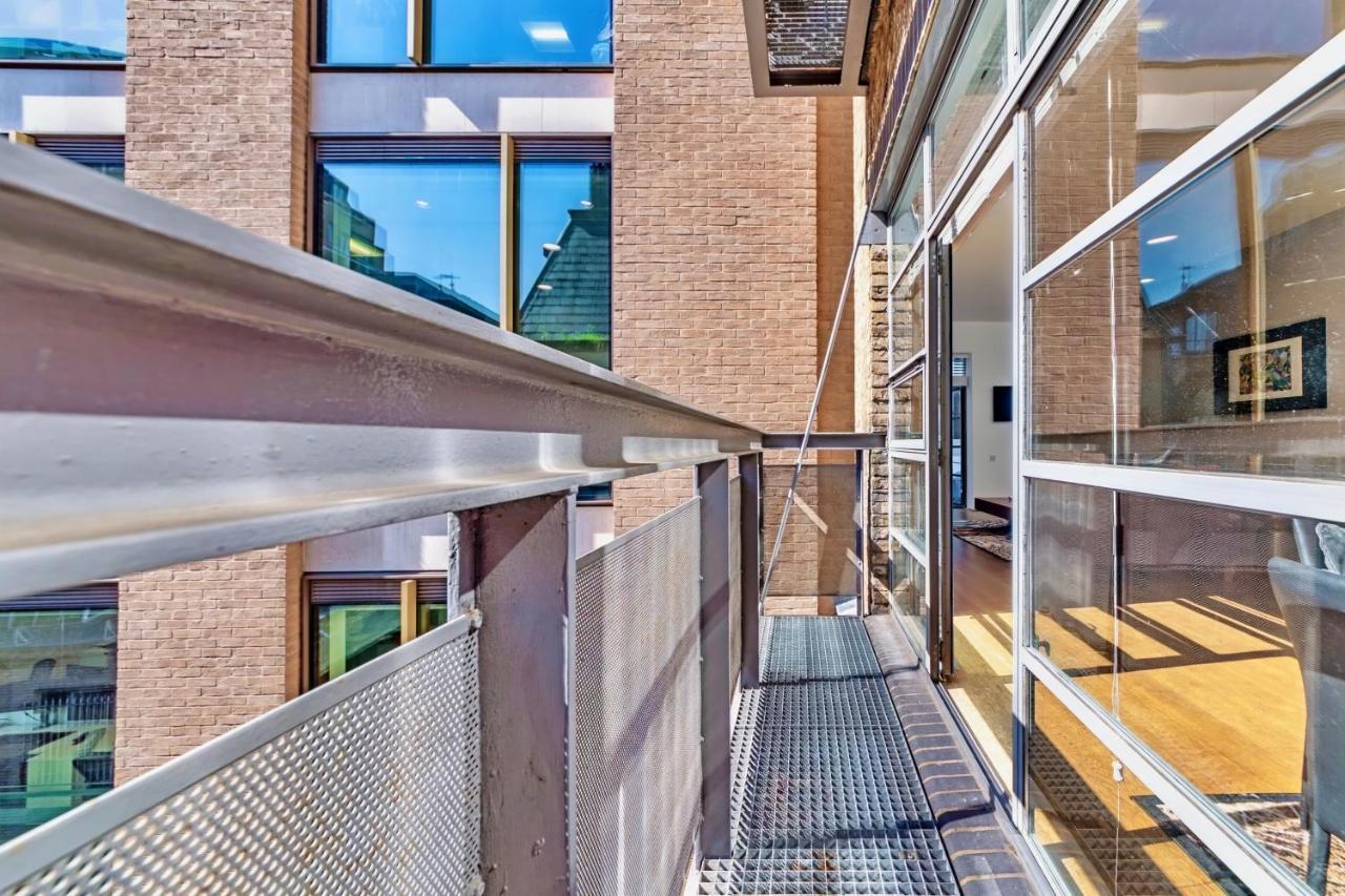 Interior-Designer Apartment With 2 Terraces Londen Buitenkant foto