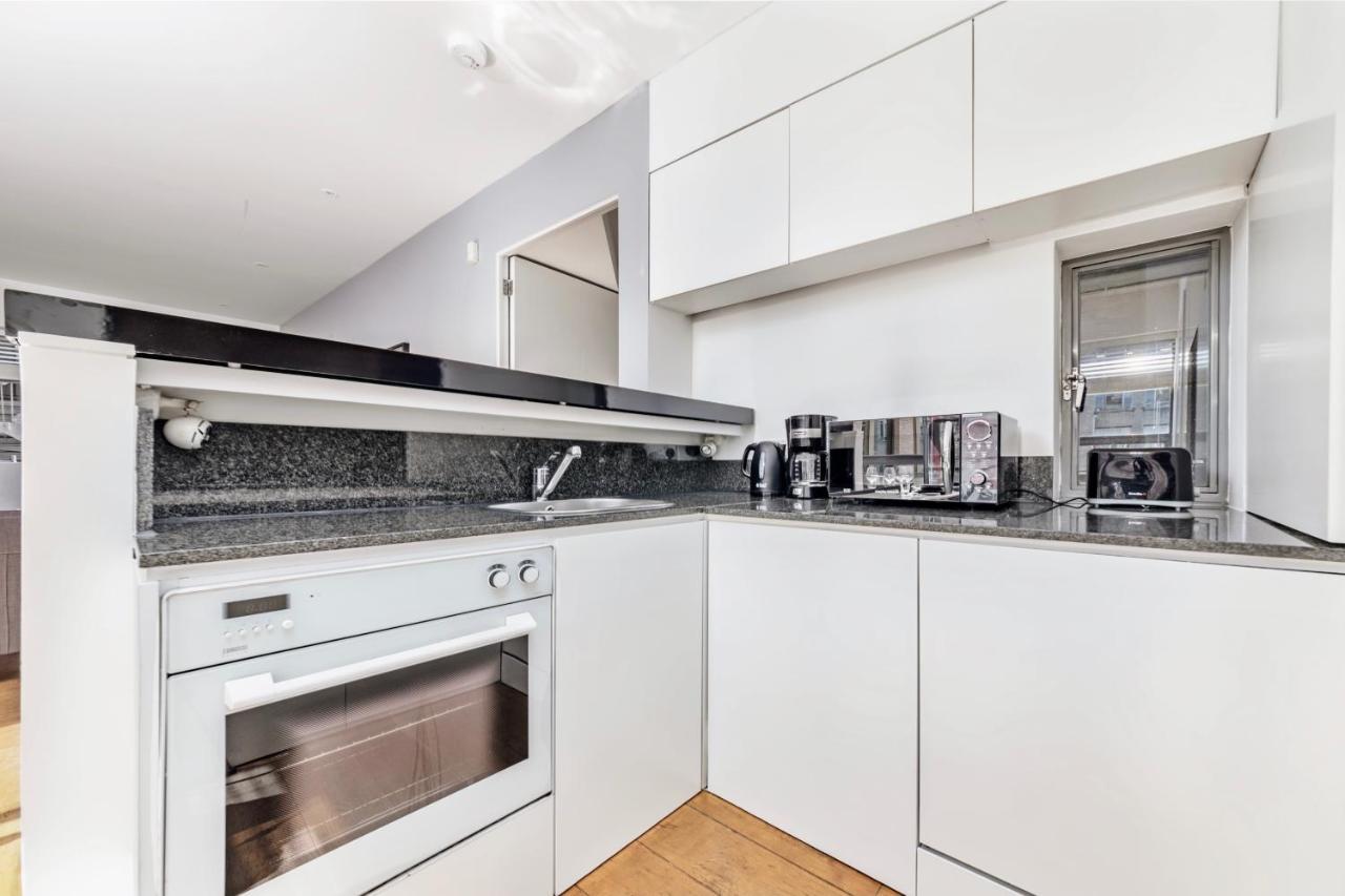 Interior-Designer Apartment With 2 Terraces Londen Buitenkant foto
